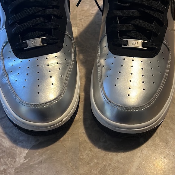 Nike Air Force 1 Metallic Silver sneakers men’s sz13 - Picture 4 of 10